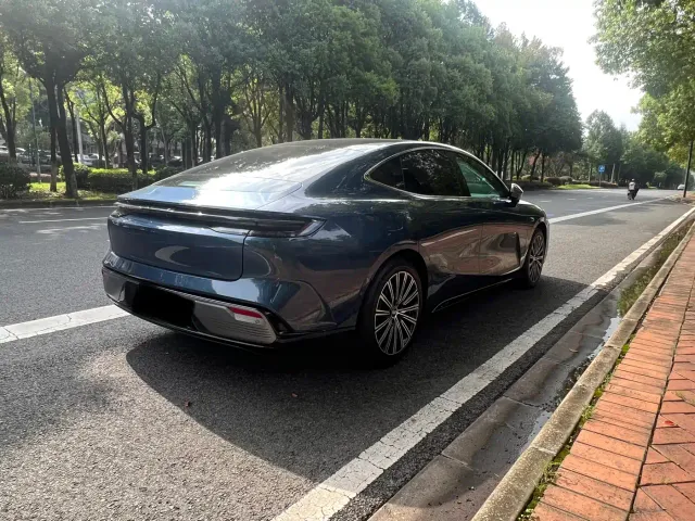 Geely Galaxy Xingyao 8 — Фото автомобиля 4