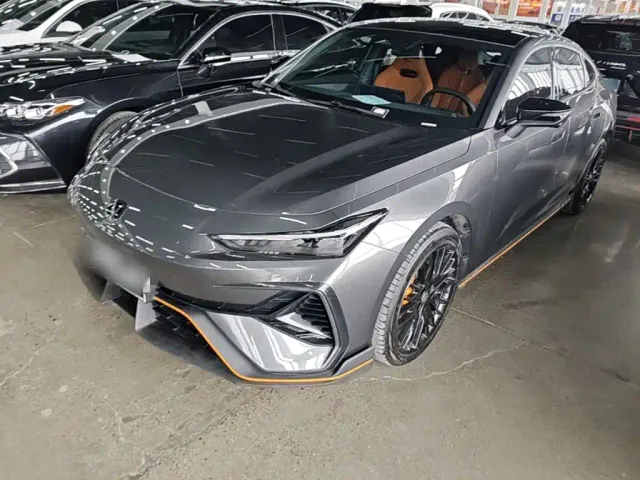 Фотография автомобиля — Changan UNI-V