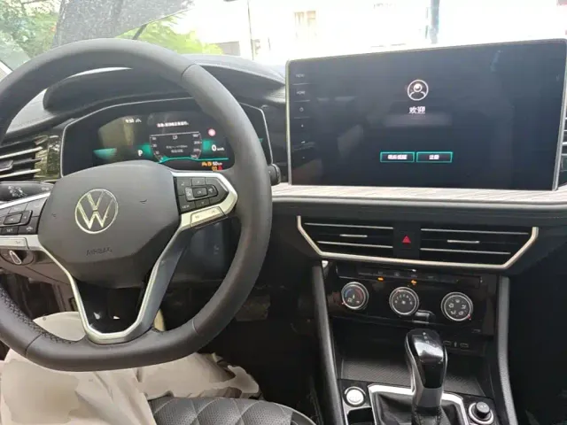 Volkswagen Sagitar — Фото автомобиля 9