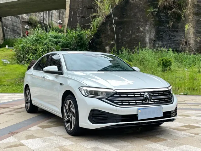 Volkswagen Sagitar — Фото автомобиля 2