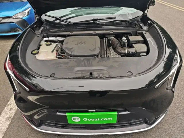 IM Motors LS6 — Фото автомобиля 19
