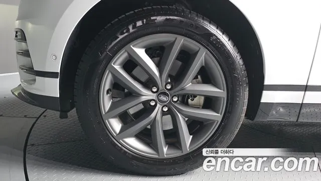 Land Rover Range Rover Velar — Фото автомобиля 5