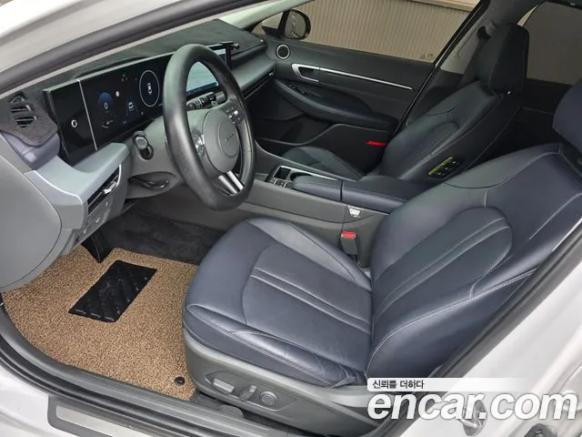 Hyundai Sonata — Фото автомобиля 5
