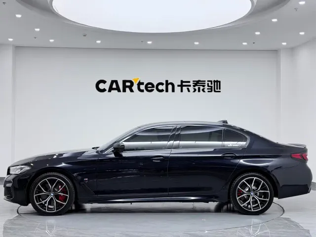 BMW 5 Series — Фото автомобиля 7