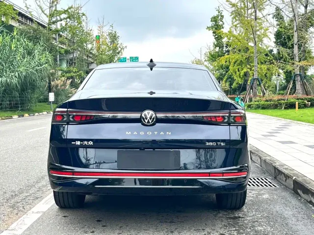 Volkswagen Magotan — Фото автомобиля 4