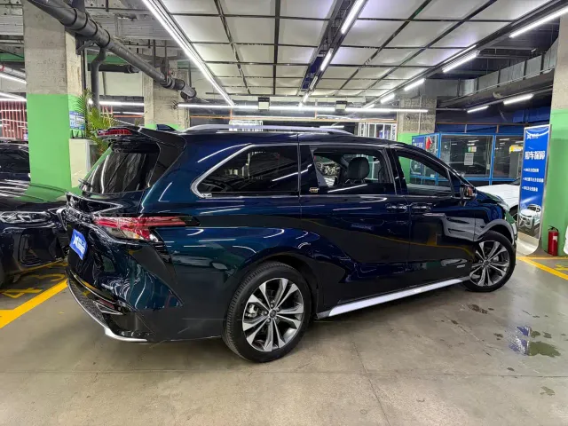 Toyota Granvia — Фото автомобиля 4
