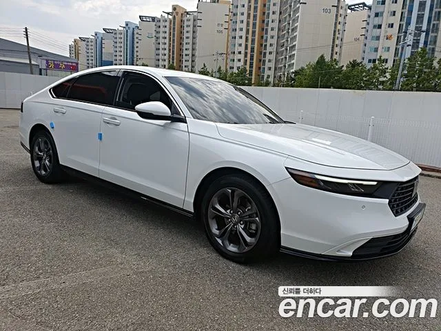 Honda Accord Generation 11 — Фото автомобиля 3