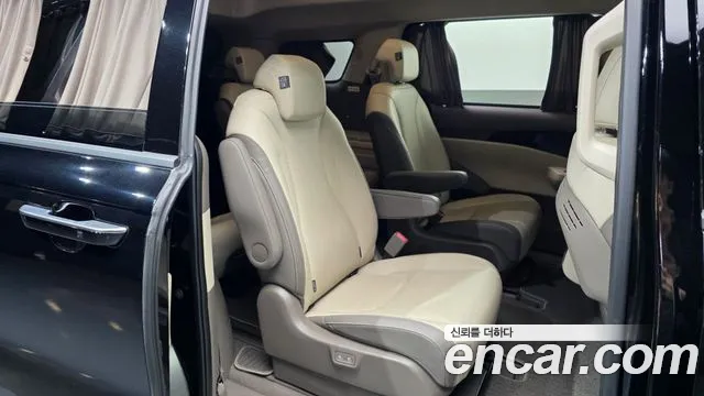 Kia Carnival 4th Gen — Фото автомобиля 18