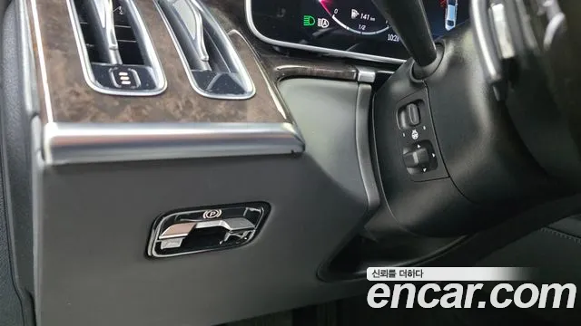 Mercedes-Benz S-Class — Фото автомобиля 27