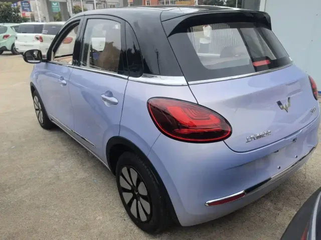 Wuling Bingo — Фото автомобиля 4