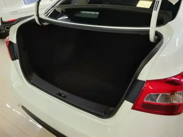 Nissan Sylphy — Фото автомобиля 4