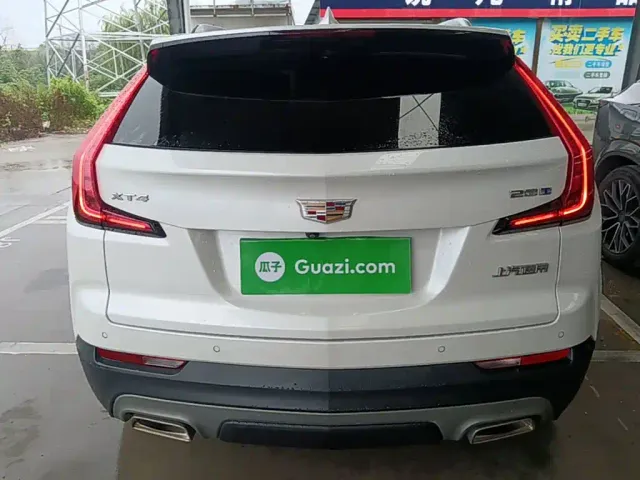 Cadillac XT4 — Фото автомобиля 5
