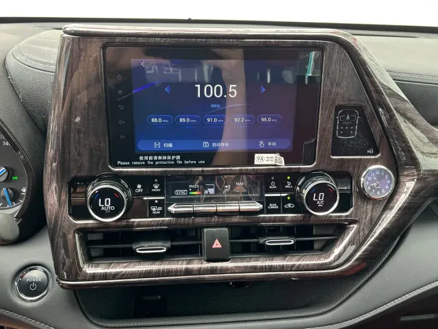 Toyota Crown Kluger — Фото автомобиля 23