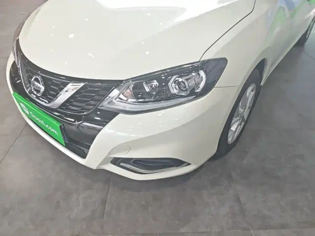 Nissan Tiida — Фото автомобиля 23
