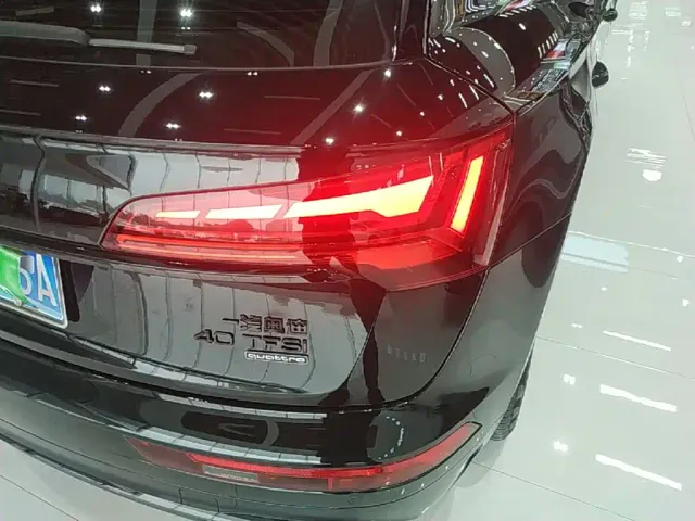 Audi Q5L — Фото автомобиля 7