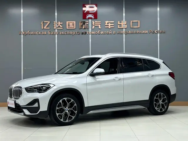 Фотография автомобиля — BMW X1