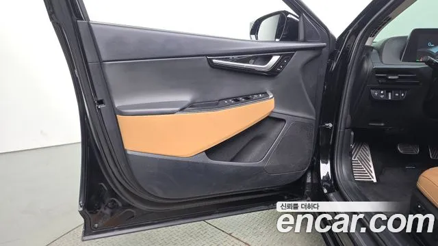 Kia EV6 — Фото автомобиля 13