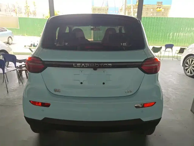 Leapmotor T03 — Фото автомобиля 5