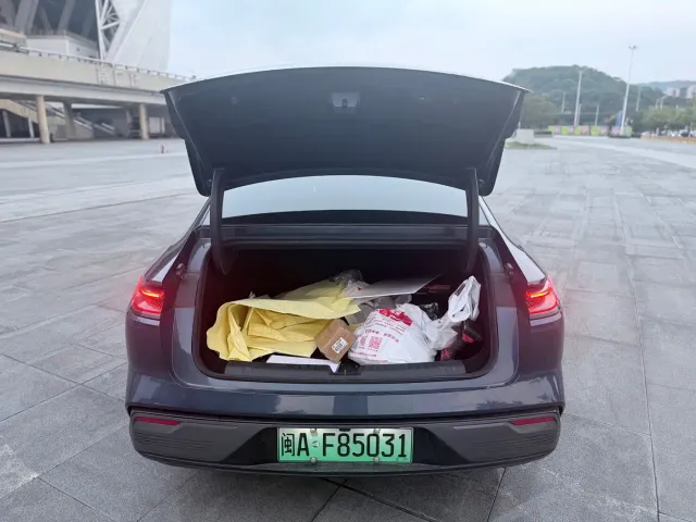 Geely Galaxy Xingyao 8 — Фото автомобиля 10