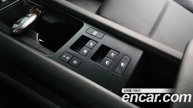 Hyundai Ioniq 6 — Фото автомобиля 30