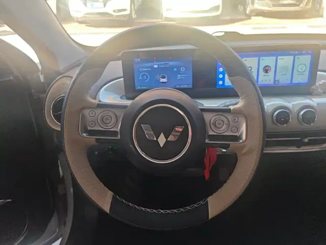 Wuling Bingo — Фото автомобиля 15