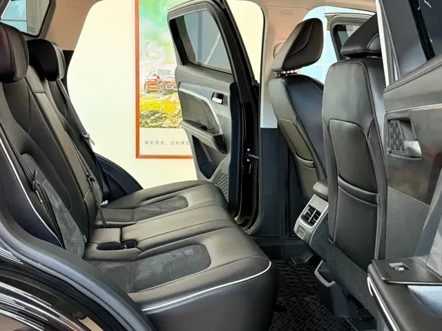 Haval H6 — Фото автомобиля 12
