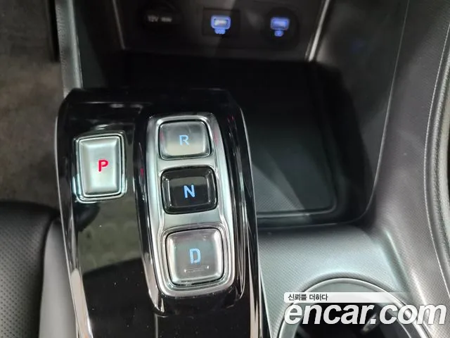 Hyundai Sonata — Фото автомобиля 9
