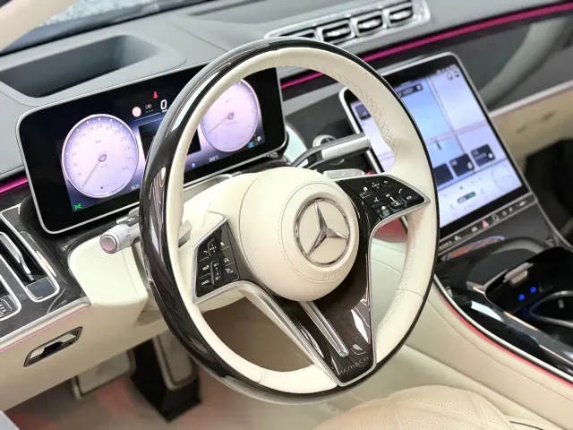 Mercedes-Benz Maybach S-Class — Фото автомобиля 14