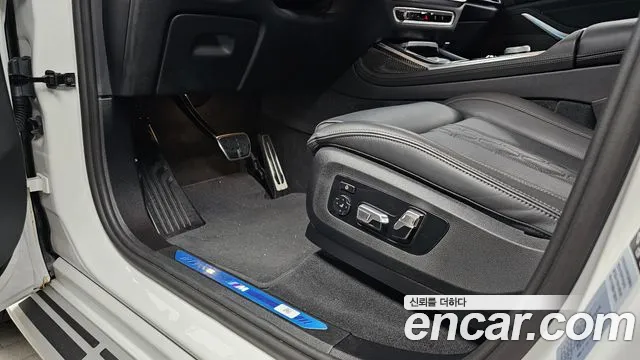 BMW X7 G07 — Фото автомобиля 30