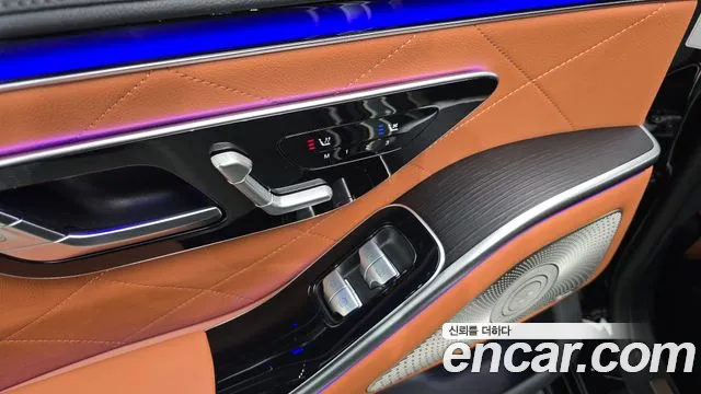 Mercedes-Benz S-Class — Фото автомобиля 26