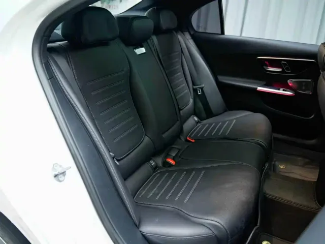 Mercedes-Benz C-Class — Фото автомобиля 8