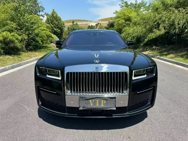 Rolls-Royce Ghost — Фото автомобиля 2