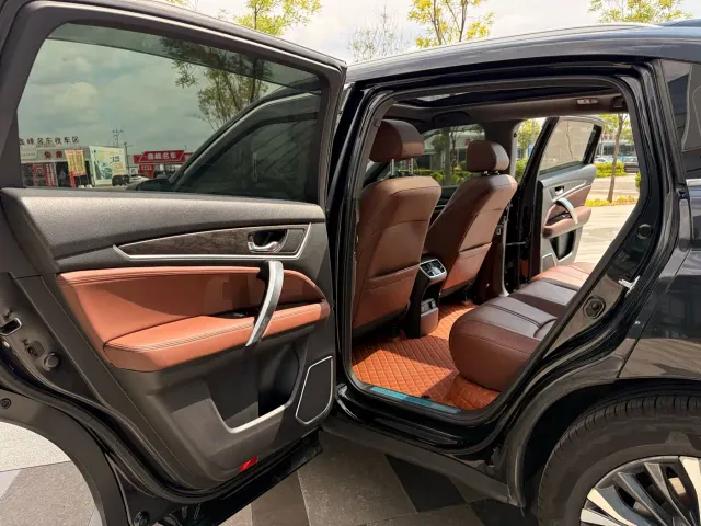 Honda UR-V — Фото автомобиля 15