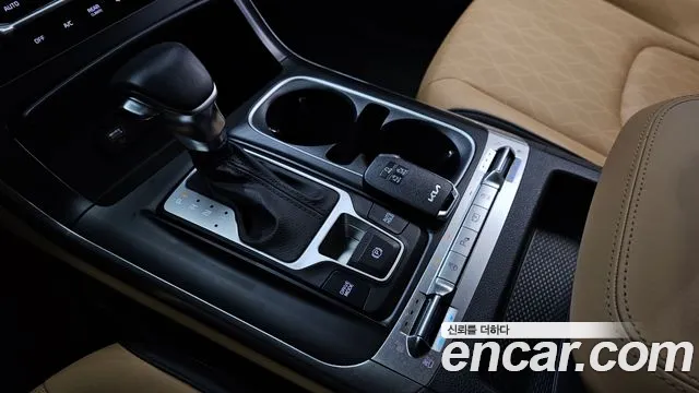 Kia Canival Carnival 4 поколение Дизель 9 мест Prestige — Фото автомобиля 9
