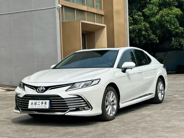 Фотография автомобиля — Toyota Camry