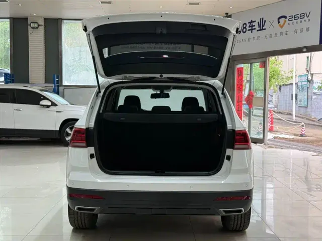 Volkswagen Tharu — Фото автомобиля 23