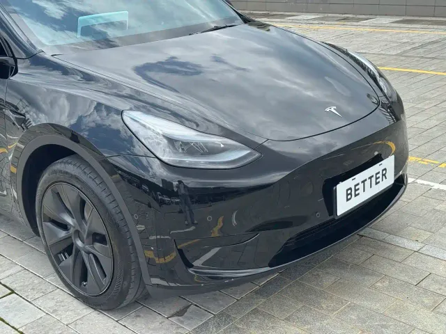 Tesla Model Y — Фото автомобиля 5