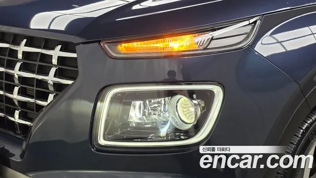 Hyundai Venue — Фото автомобиля 7