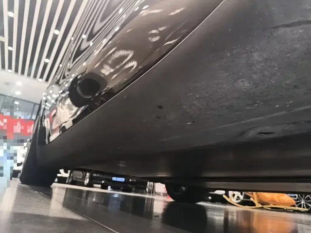 Tesla Model Y — Фото автомобиля 20