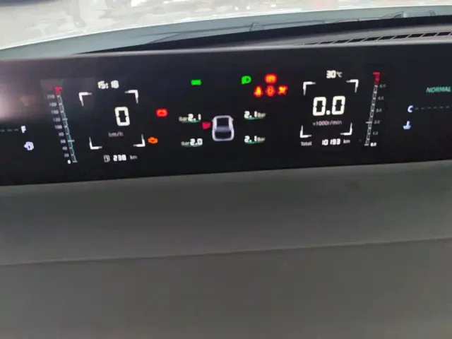Changan Eado — Фото автомобиля 14