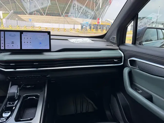 Geely Haoyue L — Фото автомобиля 17