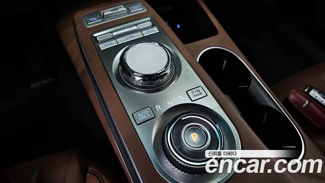 Genesis GV70 2.5T Бензин AWD — Фото автомобиля 9