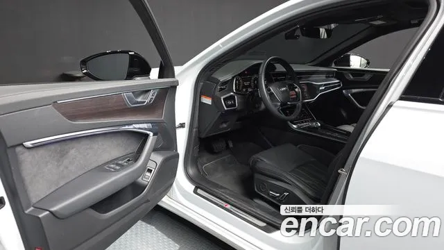 Audi A6 C8 — Фото автомобиля 15