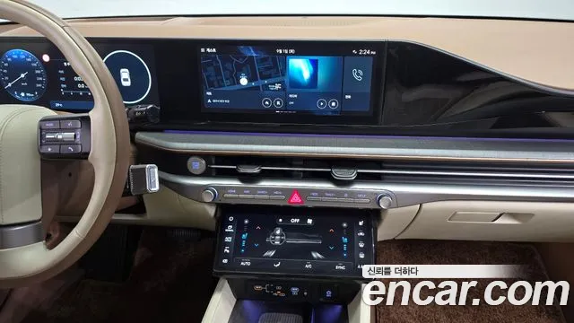 Hyundai Grandeur Grandeur (GN7) 2.5 Бензин 2WD — Фото автомобиля 13