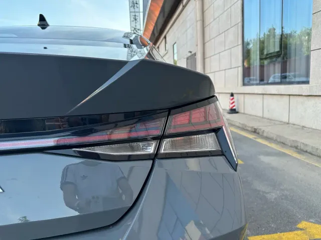 Hyundai Elantra — Фото автомобиля 7