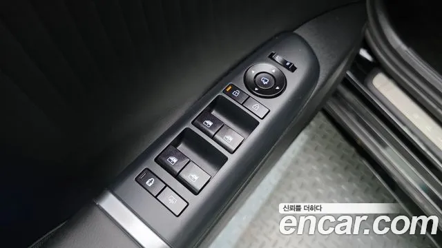 Hyundai Grandeur GN7 — Фото автомобиля 20
