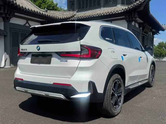 BMW X1 — Фото автомобиля 6