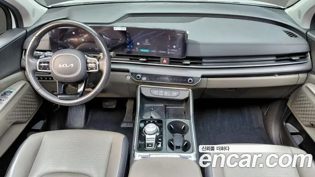 Kia Carnival Generation 4 — Фото автомобиля 10