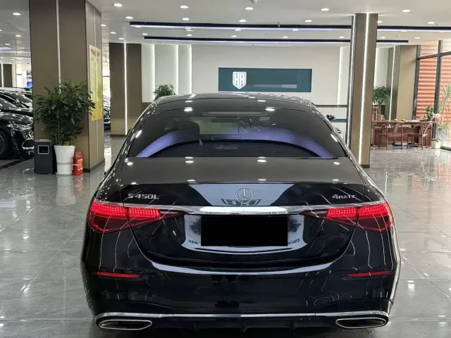Mercedes-Benz S-Class — Фото автомобиля 14