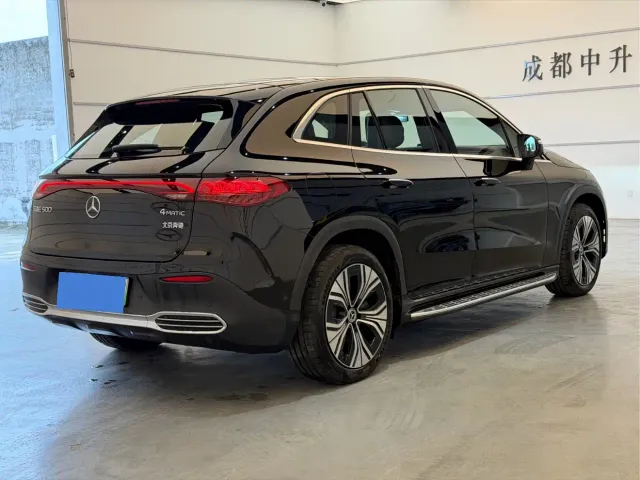 Mercedes-Benz EQE SUV — Фото автомобиля 5